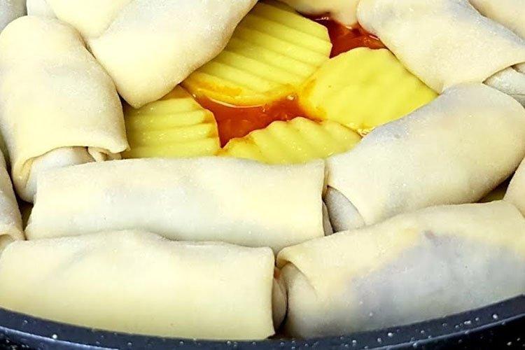 Zemiaky s mäsovými závitkami - Čo variť z receptov na mleté mäso a zemiaky Zemiaky s mäsovými závitkami - recepty na varenie z mletého mäsa a zemiakov