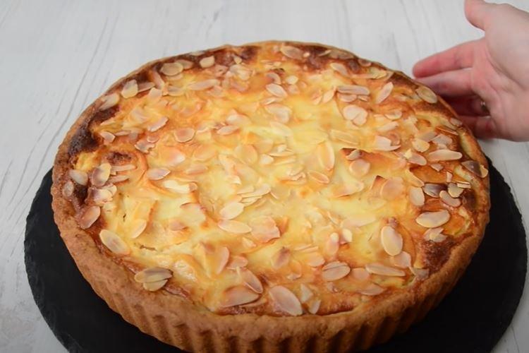 Ľahký jablkový koláč Tsvetaevsky - recept krok za krokom s fotografiou Ľahký jablkový koláč Tsvetaevsky - recept krok za krokom s fotografiou