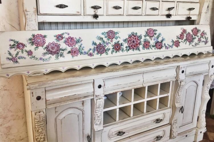 Decoupage - DIY dekor starého kabinetu Decoupage - DIY dekor starého kabinetu