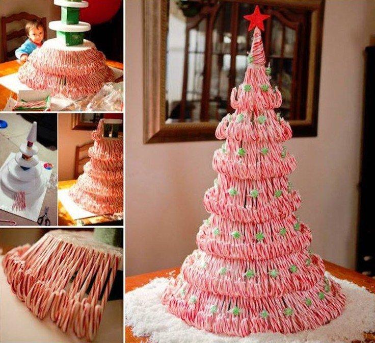 DIY vianočný stromček vyrobený z karamelových paličiek DIY vianočný stromček vyrobený z karamelových paličiek