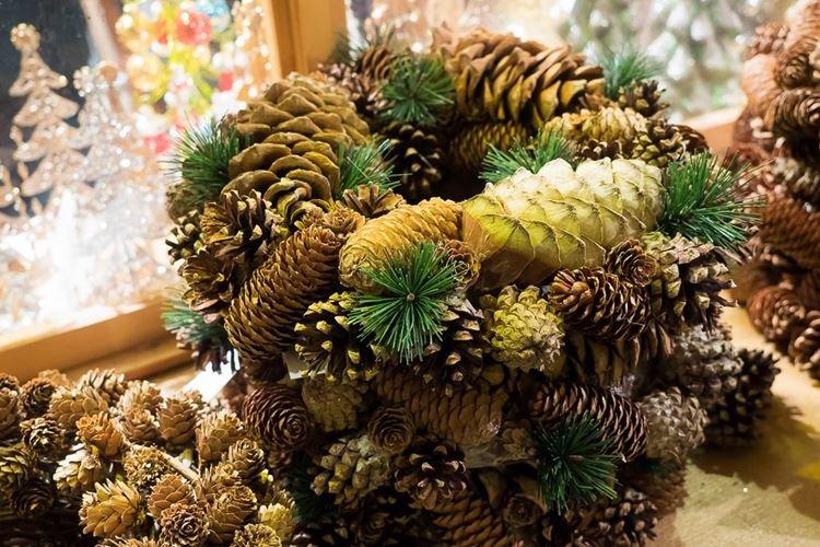 DIY vianočný stromček zo šišiek - fotky a nápady DIY vianočný stromček zo šišiek - fotky a nápady