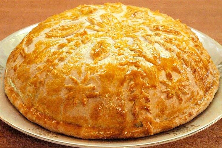 Kurnik s kuracím filé, zemiakmi a tekvicou Kurnik s kuracím filé, zemiakmi a tekvicou