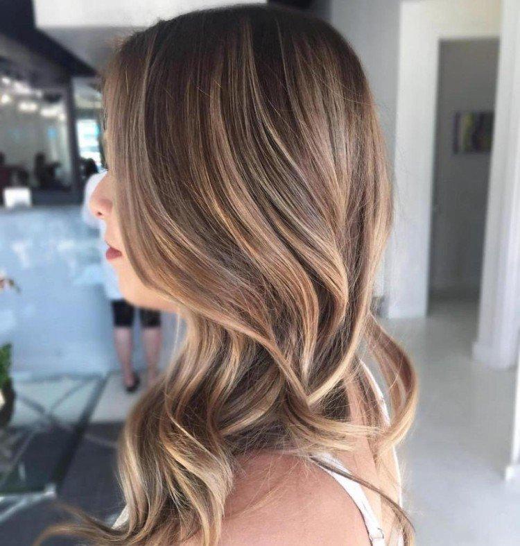 Balayage na svetlohnedých vlasoch - fotografie a nápady Balayage na svetlohnedých vlasoch - fotografie a nápady