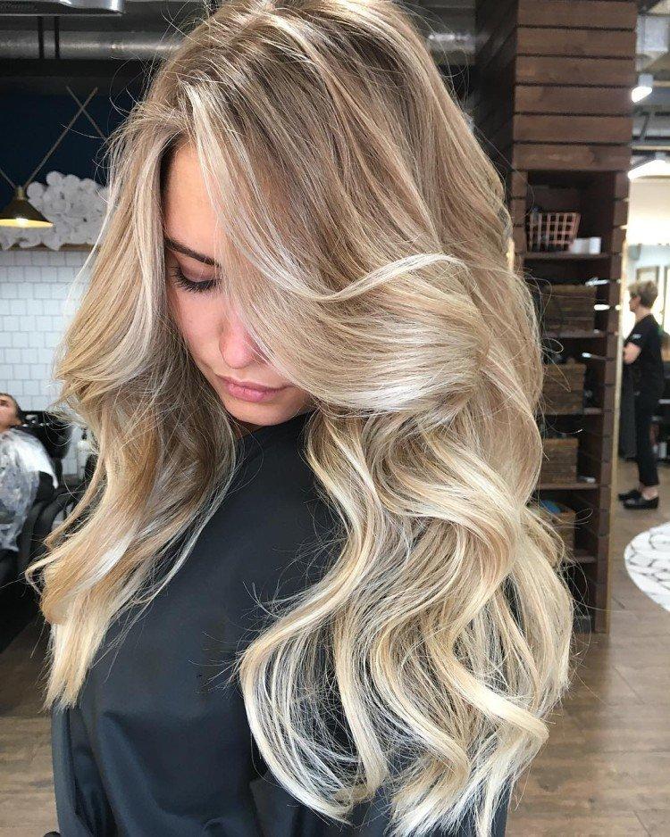Balayage na svetlohnedých vlasoch - fotografie a nápady Balayage na svetlohnedých vlasoch - fotografie a nápady