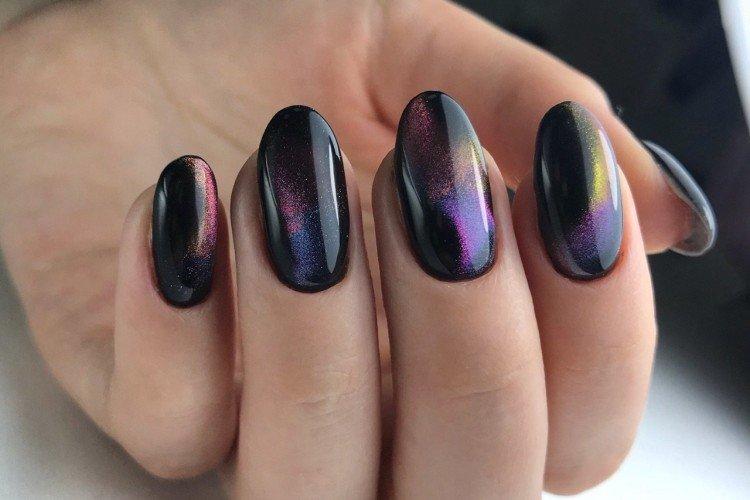 Airbrushed manikúra mačacieho oka Airbrushed manikúra mačacieho oka