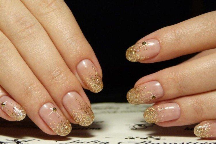 Glitter stretch manikúra Glitter stretch manikúra