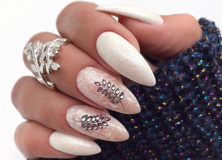 Glitterová manikúra - fotografie a nápady Glitterová manikúra - fotografie a nápady