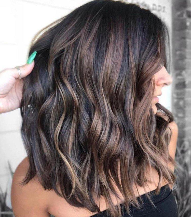 Balayage pre tmavé vlasy - fotografie a nápady Balayage pre tmavé vlasy - fotografie a nápady