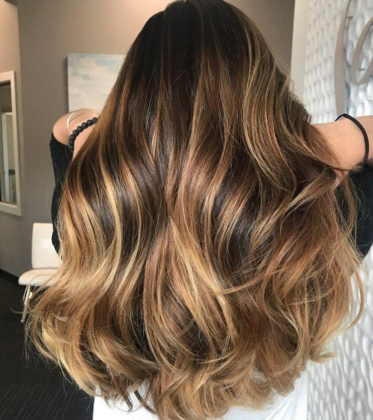 Balayage pre tmavé vlasy - fotografie a nápady Balayage pre tmavé vlasy - fotografie a nápady