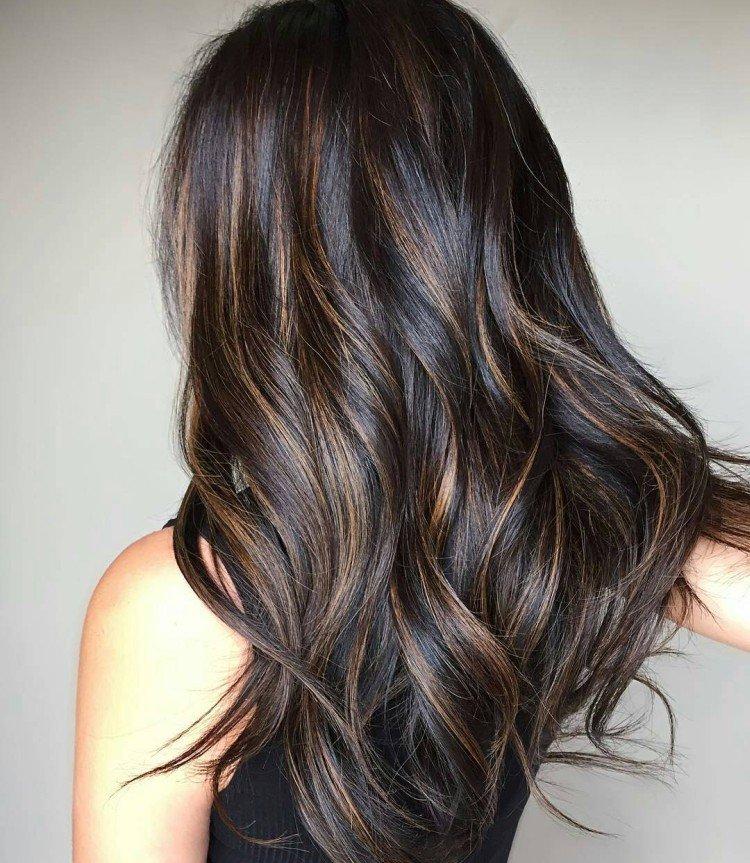 Balayage pre tmavé vlasy - fotografie a nápady Balayage pre tmavé vlasy - fotografie a nápady