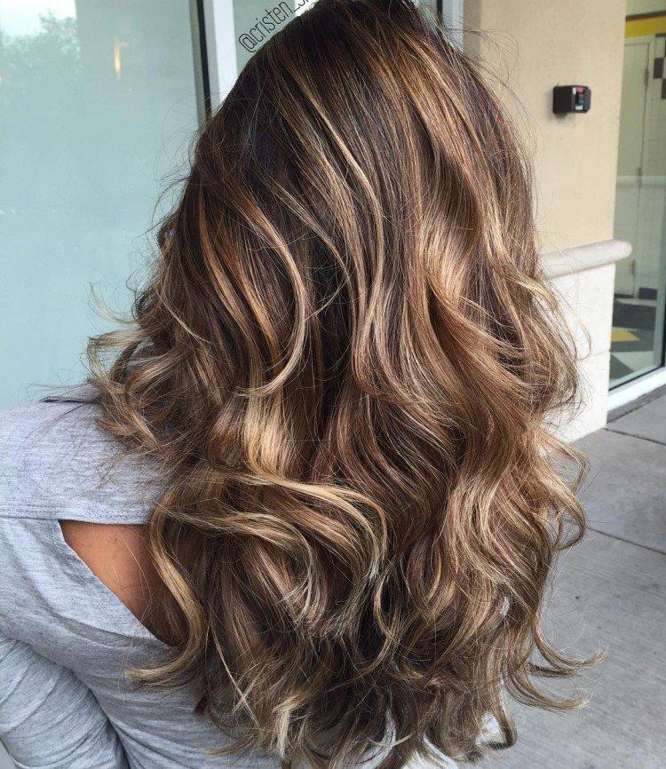 Balayage pre tmavé vlasy - fotografie a nápady Balayage pre tmavé vlasy - fotografie a nápady