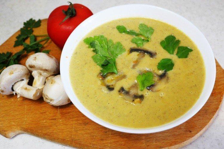 Lentil soup with mushrooms Lentil soup with mushrooms