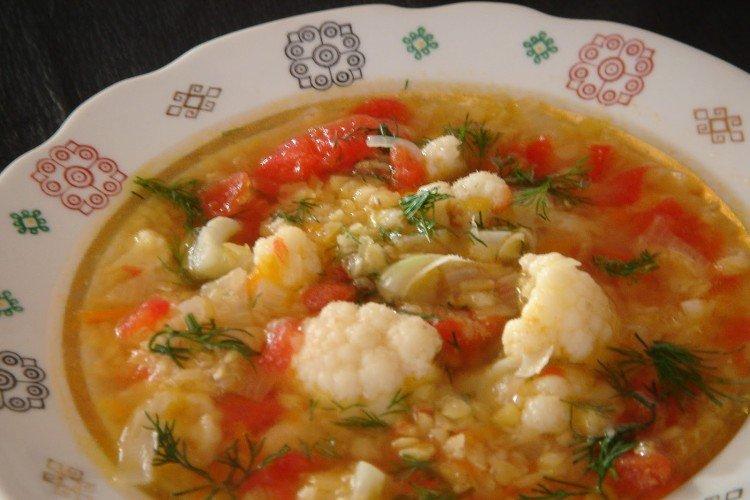 Lentil soup with cauliflower Lentil soup with cauliflower