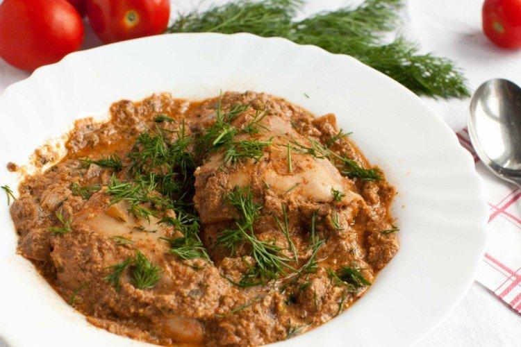 Chakhokhbili from chicken with nuts Chakhokhbili from chicken with nuts