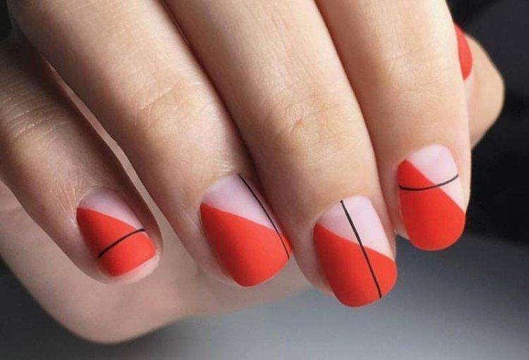 Diagonal manicure Diagonal manicure