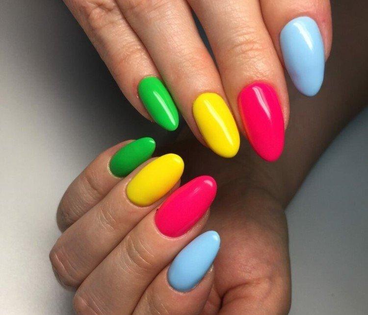 Rainbow manicure Rainbow manicure