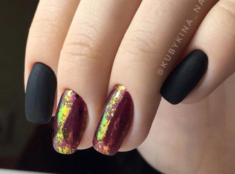 Flakes manicure Flakes manicure