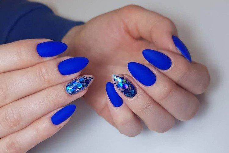 Blue manicure Blue manicure