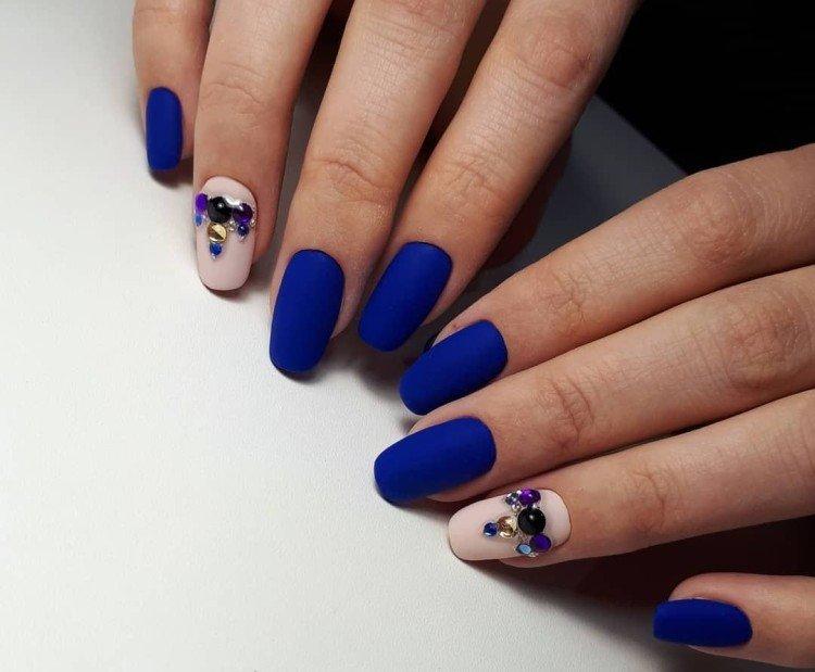 Blue manicure Blue manicure