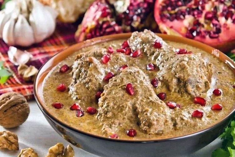 Chicken satsivi with mushrooms Chicken satsivi with mushrooms
