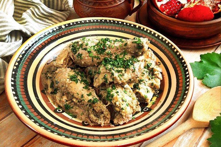 Chicken satsivi with peanuts Chicken satsivi with peanuts