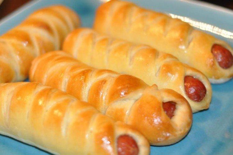 Klobásy v kefírovom ceste Klobásy v kefírovom ceste