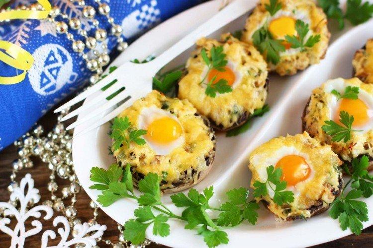 Pečené huby s vajíčkom a syrom Pečené huby s vajíčkom a syrom