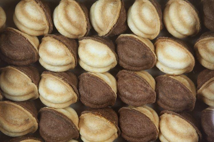 Čokoládové oriešky s kondenzovaným mliekom Čokoládové oriešky s kondenzovaným mliekom