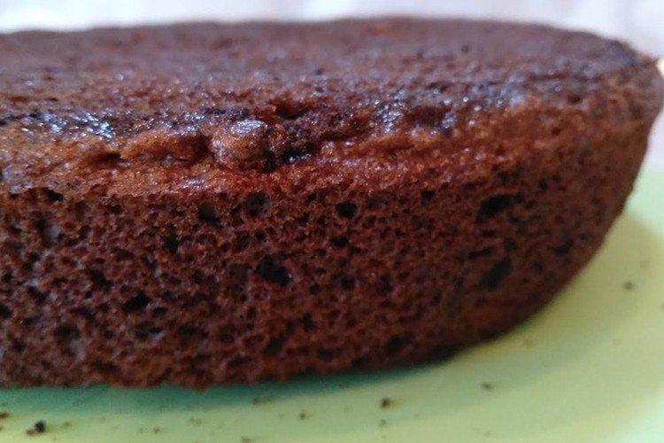 Čokoládová piškóta na panvici Čokoládová piškóta na panvici