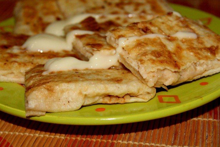 Lavash pies with banana and condensed milk Lavash pies with banana and condensed milk