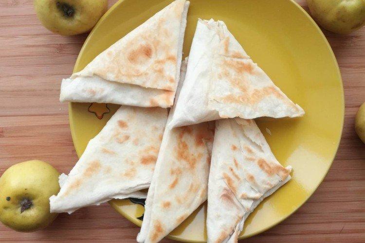 Lavash pies with apples Lavash pies with apples