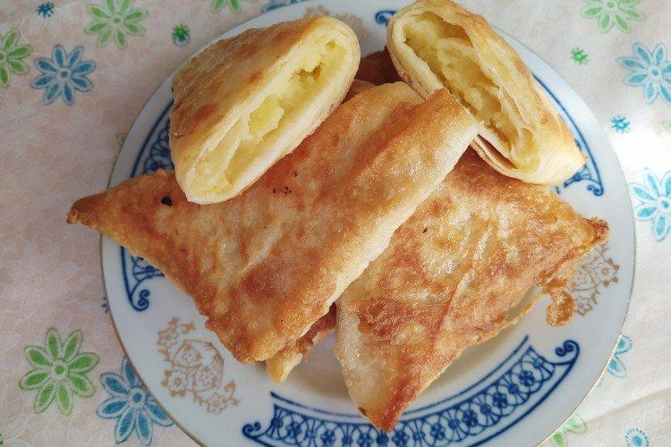 Lavash pies with potatoes in batter Lavash pies with potatoes in batter