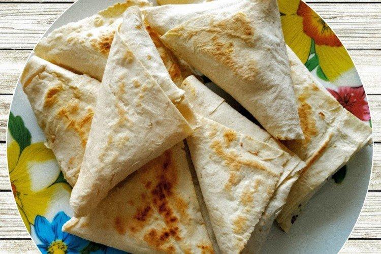 Lavash pies with green peas Lavash pies with green peas