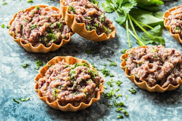 S fazuľou, cibuľou a mrkvou S fazuľou, cibuľou a mrkvou