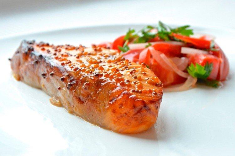 Medové glazované pstruhové steaky Medové glazované pstruhové steaky
