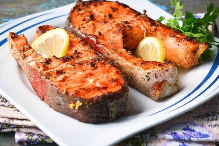 Pstruh v medovej marináde na grile Pstruh v medovej marináde na grile