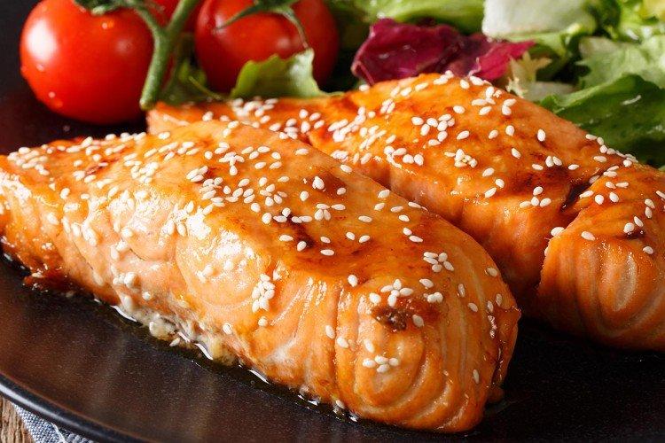Pečené ryby so sójovou omáčkou a medom Pečené ryby so sójovou omáčkou a medom