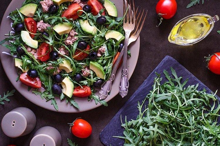 20 light and delicious arugula salads