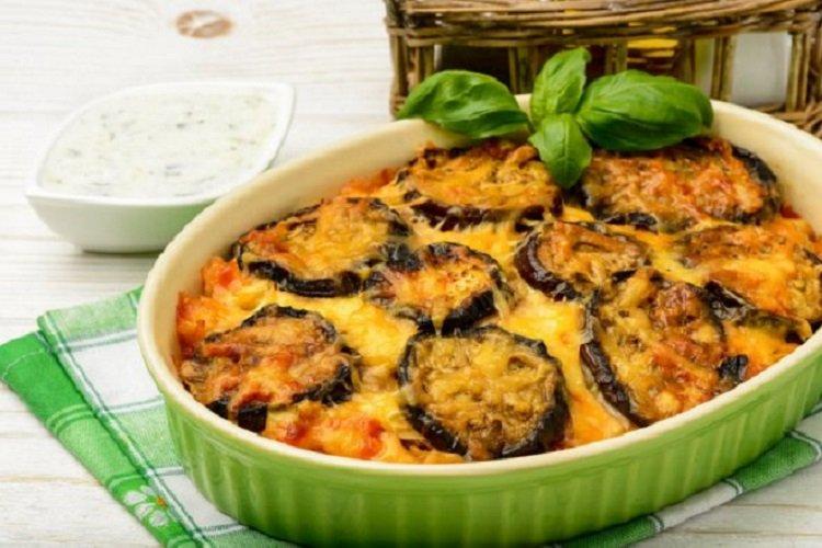 Baklažánová kastról z cestovín Baklažánová kastról z cestovín