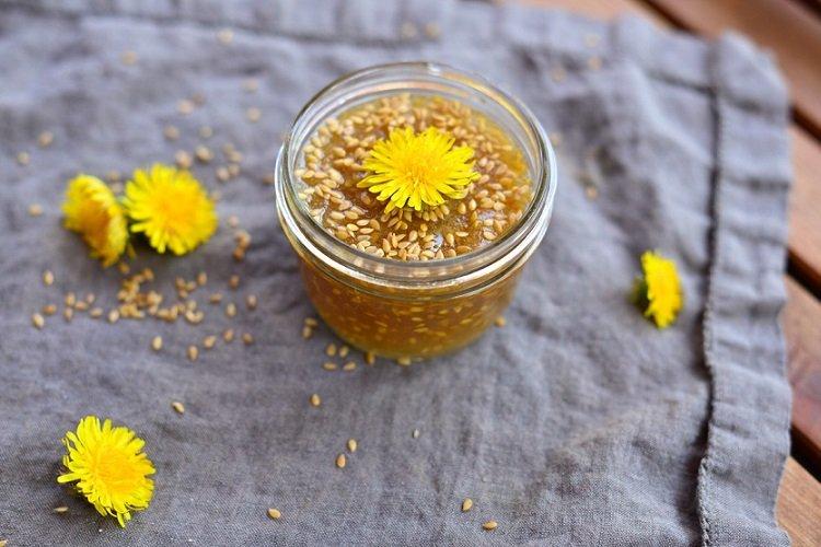 Púpavový džem so sezamovými semienkami Púpavový džem so sezamovými semienkami