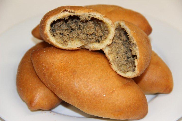 S pečeňou, cibuľou a mrkvou S pečeňou, cibuľou a mrkvou