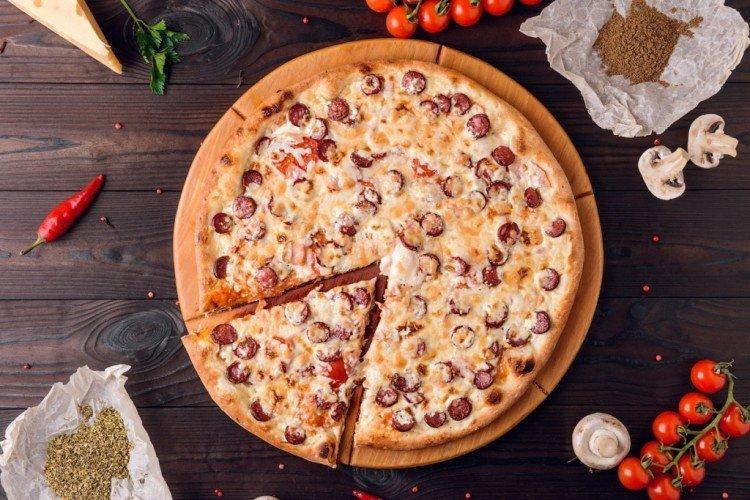 Pizza plnka 4 syry Pizza plnka 4 syry
