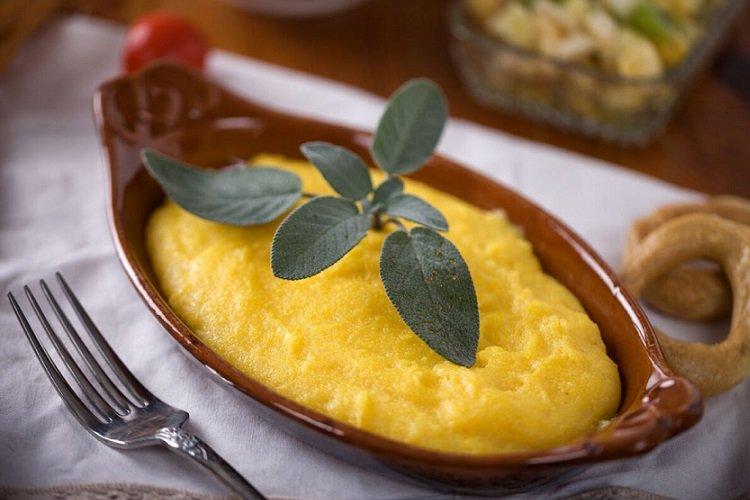 Polenta so syrom Polenta so syrom