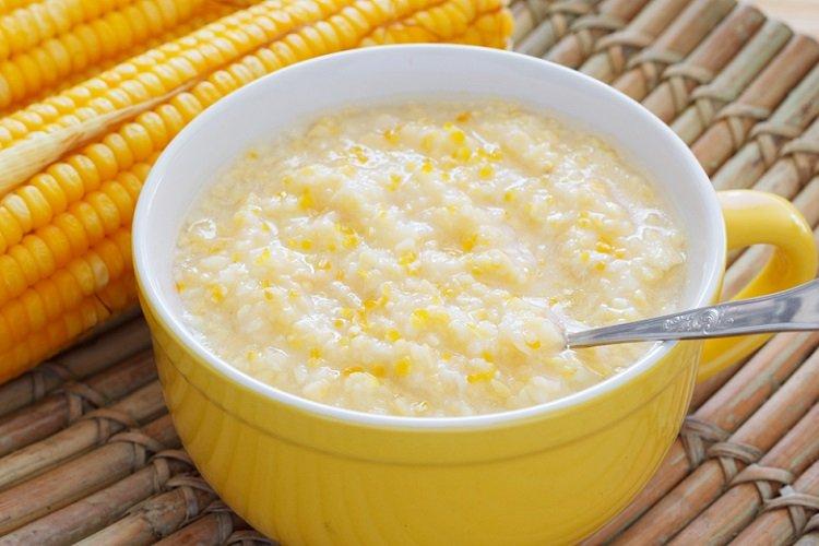 Kukuričná kaša s mliekom Kukuričná kaša s mliekom