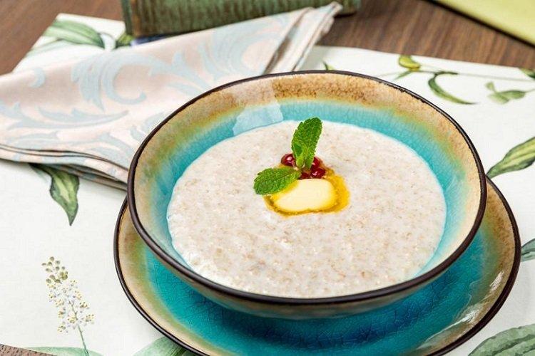 Tekuté ovsené vločky s mliekom Tekuté ovsené vločky s mliekom