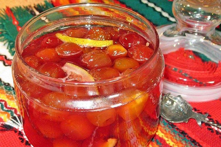 Džem s višňami a citrónom Džem s višňami a citrónom