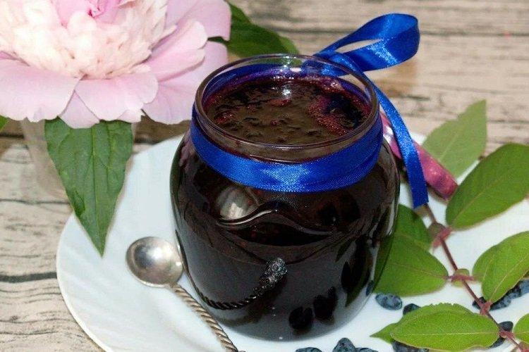 Džem s medovkou a citrónom Džem s medovkou a citrónom