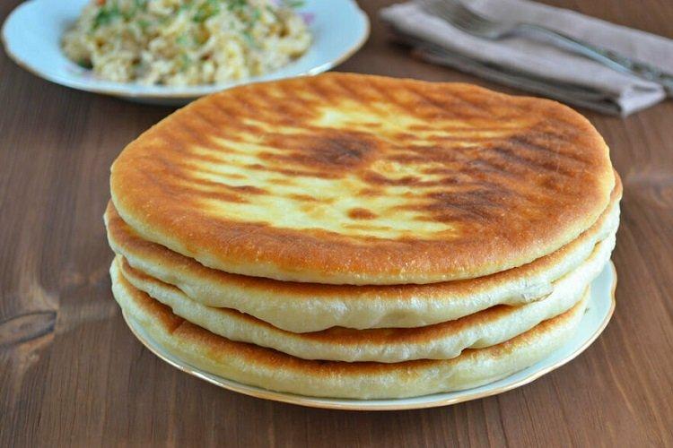 Koláče zo syra z kvasnicového cesta Koláče zo syra z kvasnicového cesta