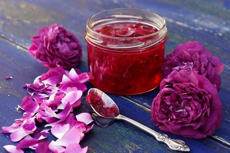 20 recettes de confiture parfumée aux pétales de rose