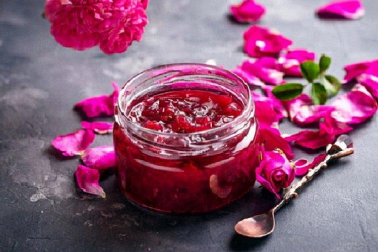 Klasický recept na džem z ružových lístkov Klasický recept na džem z ružových lístkov